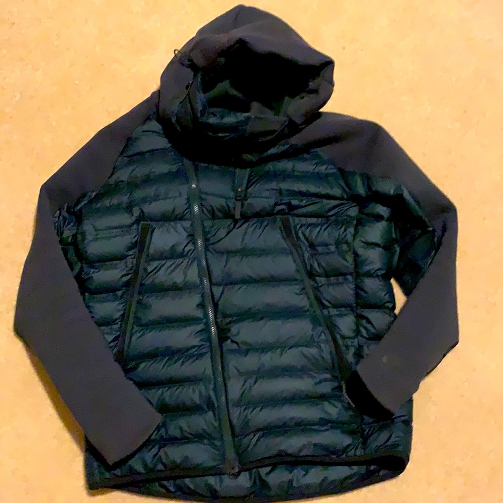 Men's medium Nike puffer jacket